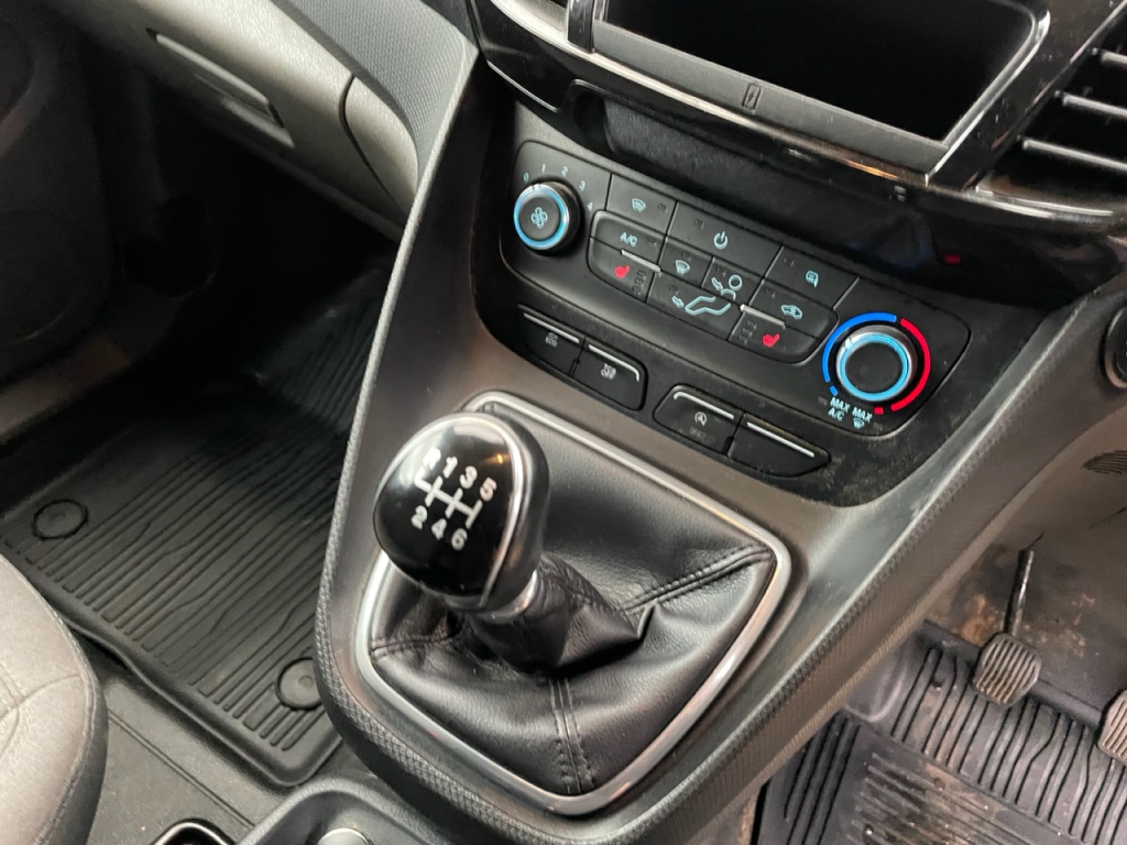Ford Transit Connect 240 Limited 1.5 Diesel 120hp LWB