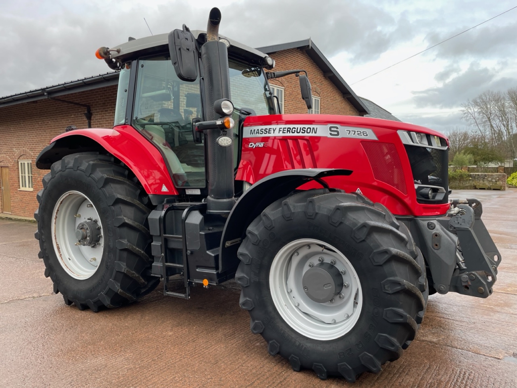 Massey Ferguson 7726S Exclusive