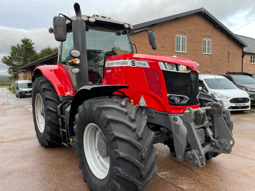 Massey Ferguson 7726S Exclusive