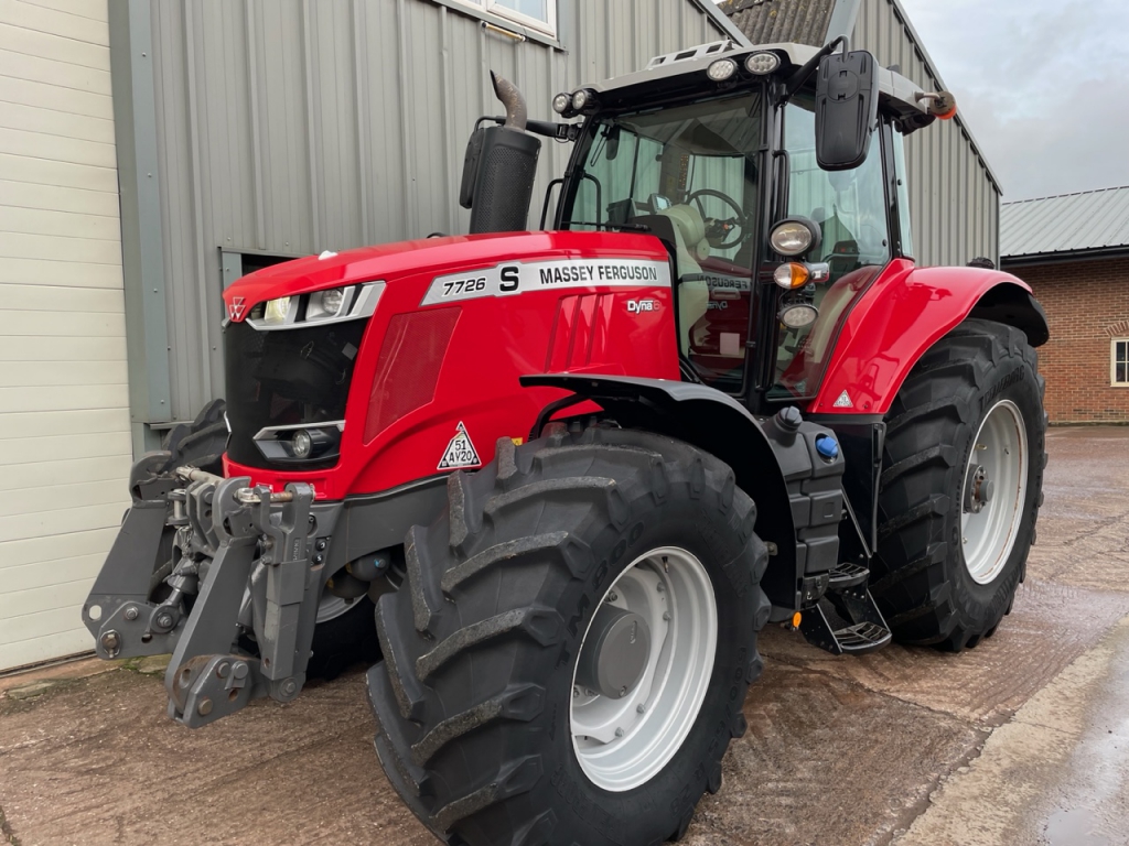 Massey Ferguson 7726S Exclusive