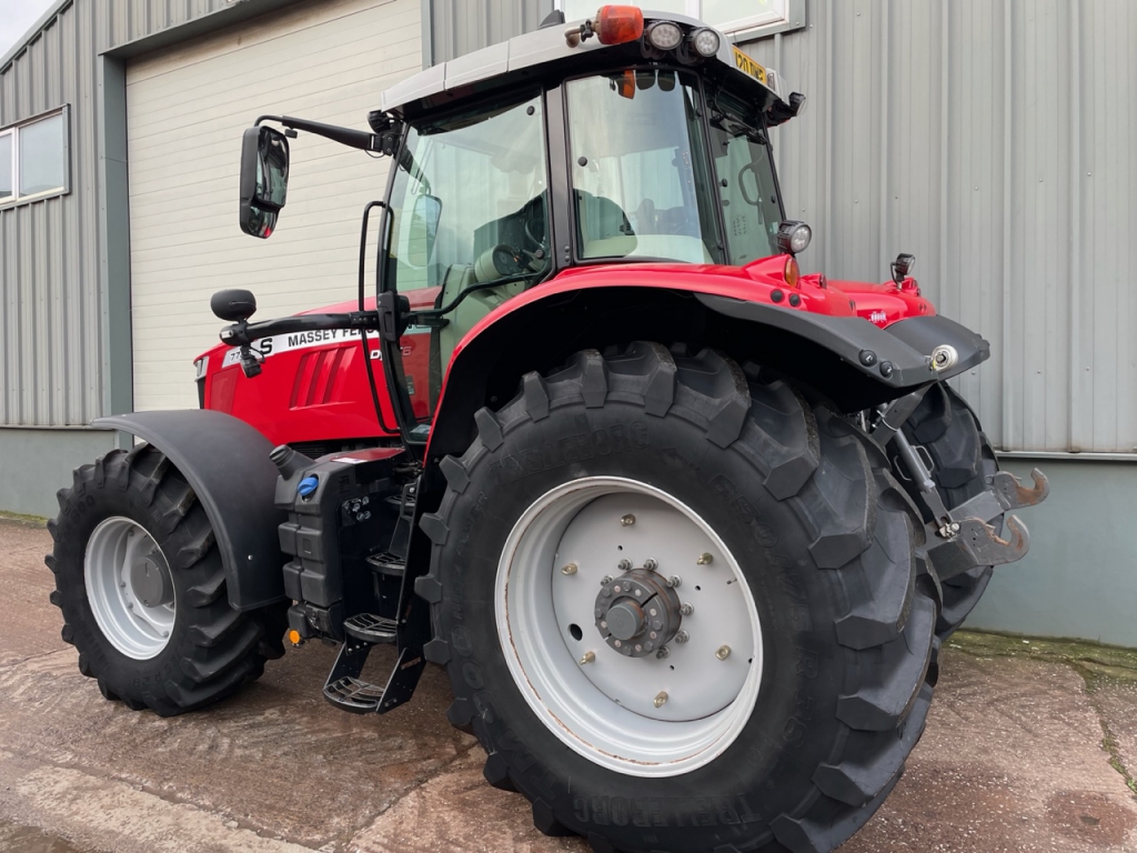 Massey Ferguson 7726S Exclusive