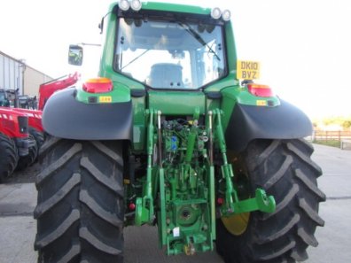 John Deere 6930