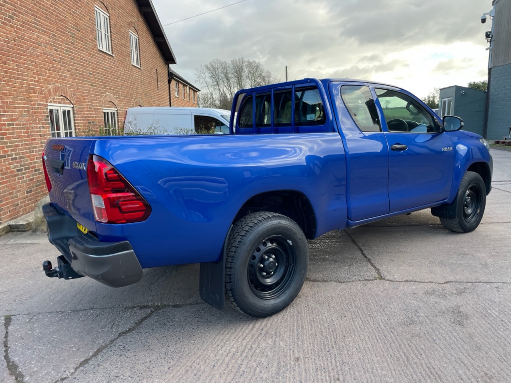 Toyota Hi-Lux Extra cab 2.4 Diesel