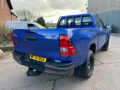 Toyota Hi-Lux Extra cab 2.4 Diesel