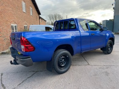 Toyota Hi-Lux Extra cab 2.4 Diesel