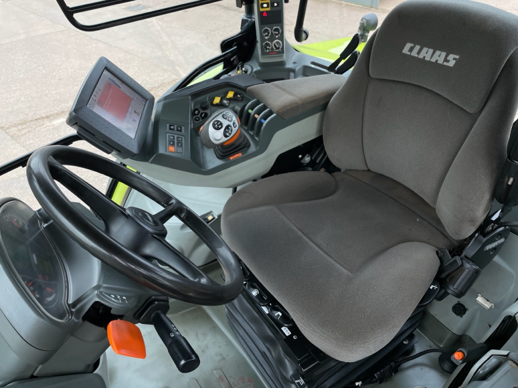 Claas Arion 650 Cebis