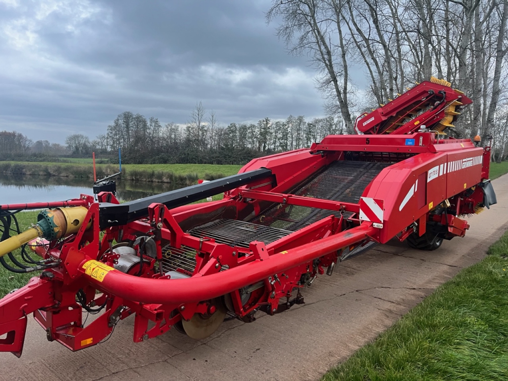 Grimme GT 170S Potato harvester