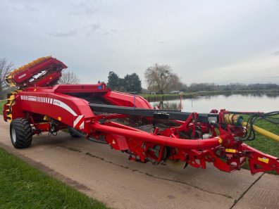 Grimme GT 170S Potato harvester
