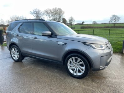 Land Rover Discovery 3.0LT SD6 HSE commercial