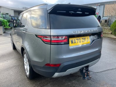 Land Rover Discovery 3.0LT SD6 HSE commercial