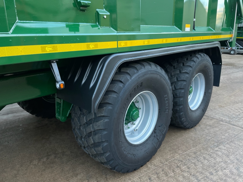 Bailey 16 ton TB grain trailer