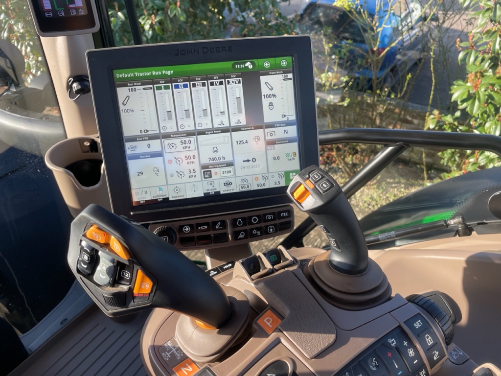 John Deere 6R 185