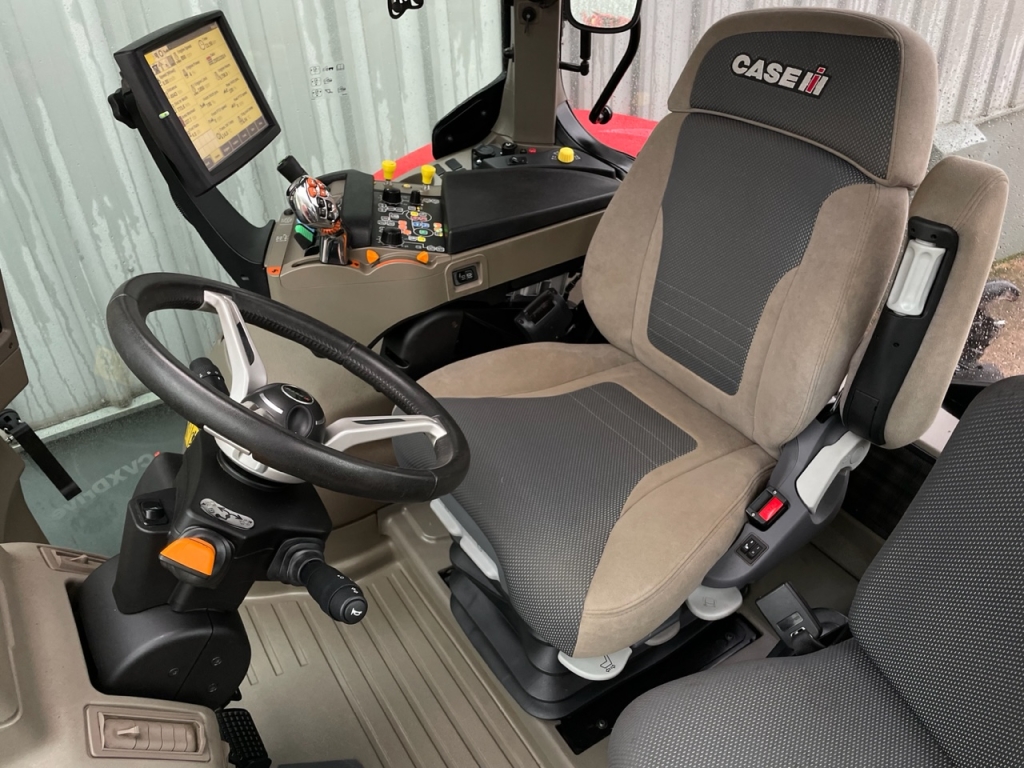 Case CVX 240
