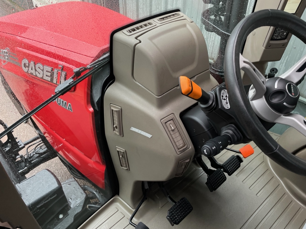 Case CVX 240