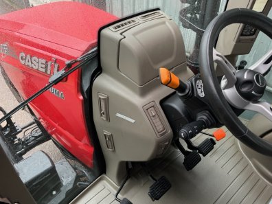 Case CVX 240