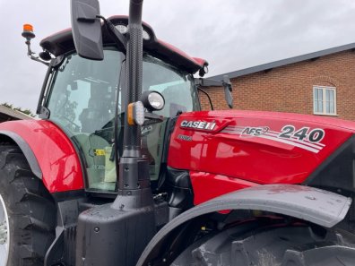 Case CVX 240
