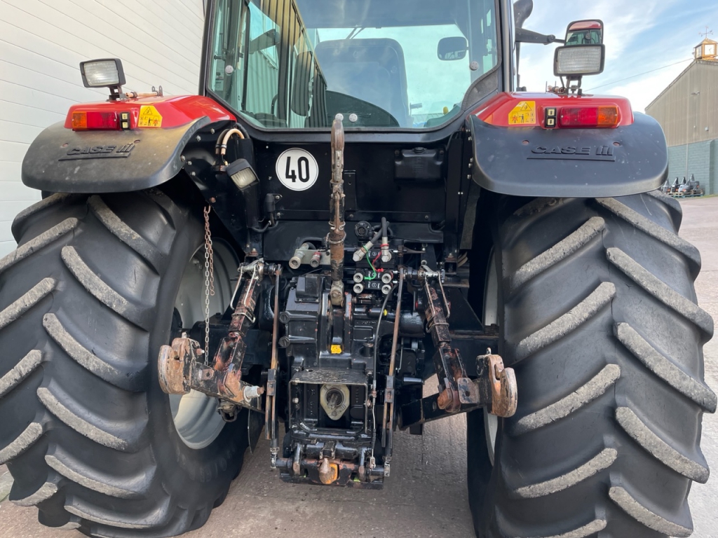 Case MX 135