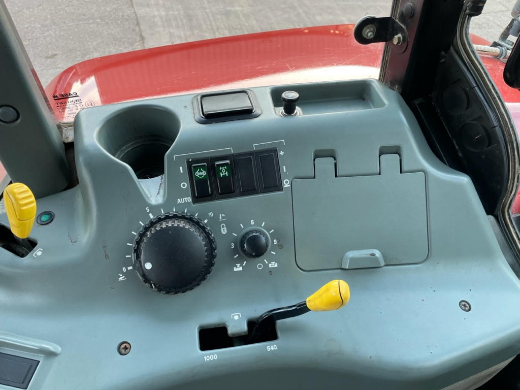 Case MX 135