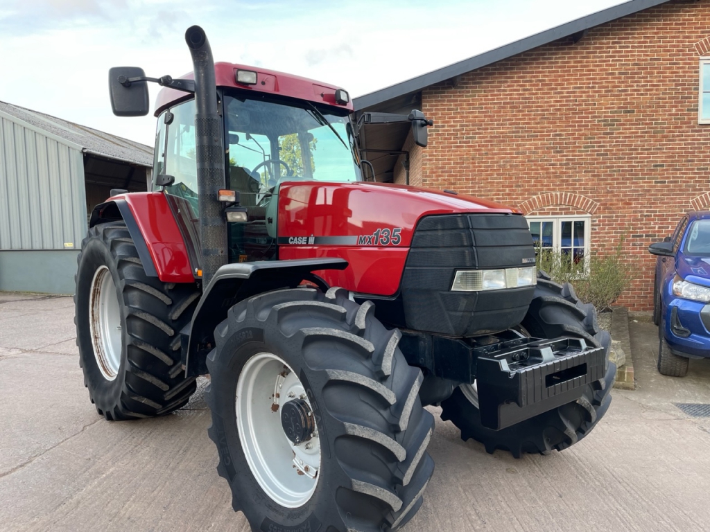 Case MX 135