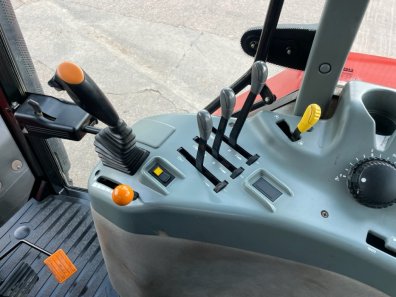 Case MX 135