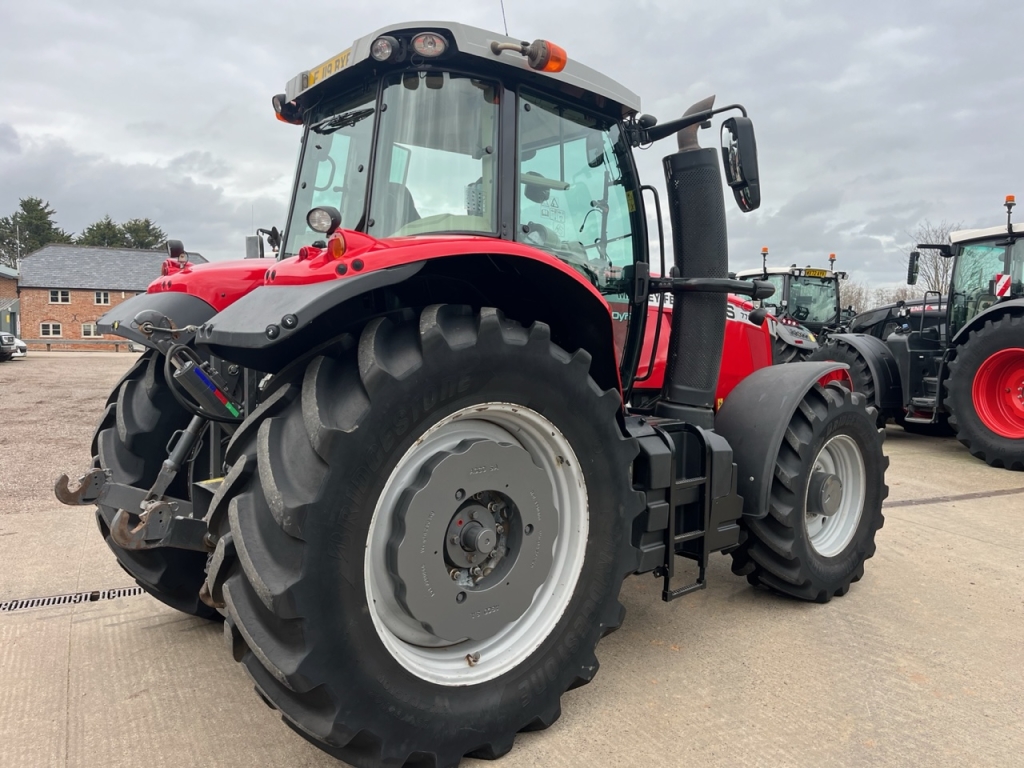 Massey Ferguson 7726S