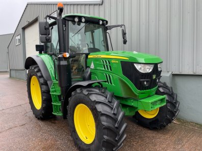John Deere 6120M