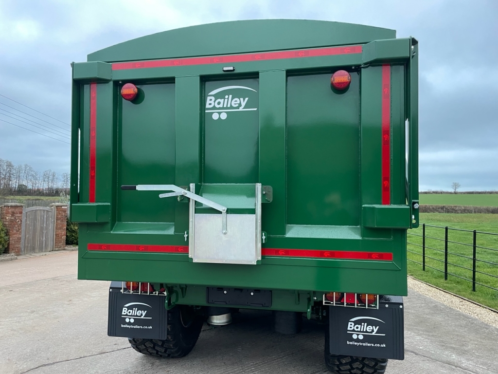 Bailey 18 Ton Tri-Axle grain trailer