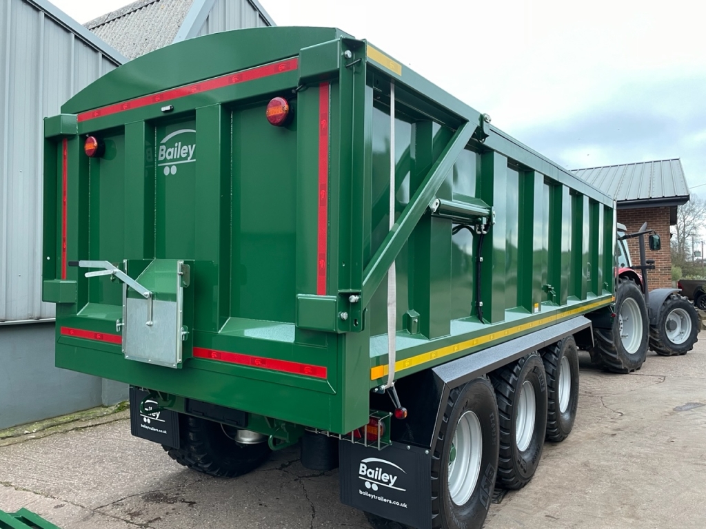 Bailey 18 Ton Tri-Axle grain trailer