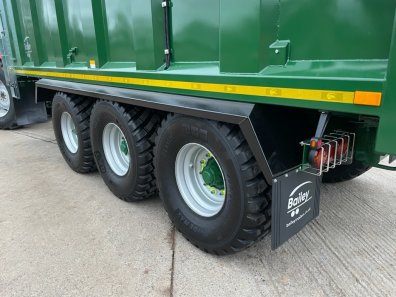 Bailey 18 Ton Tri-Axle grain trailer