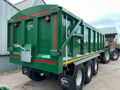 Bailey 18 Ton Tri-Axle grain trailer