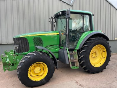 John Deere 6620