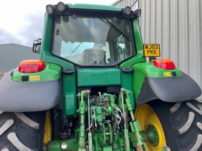 John Deere 6620