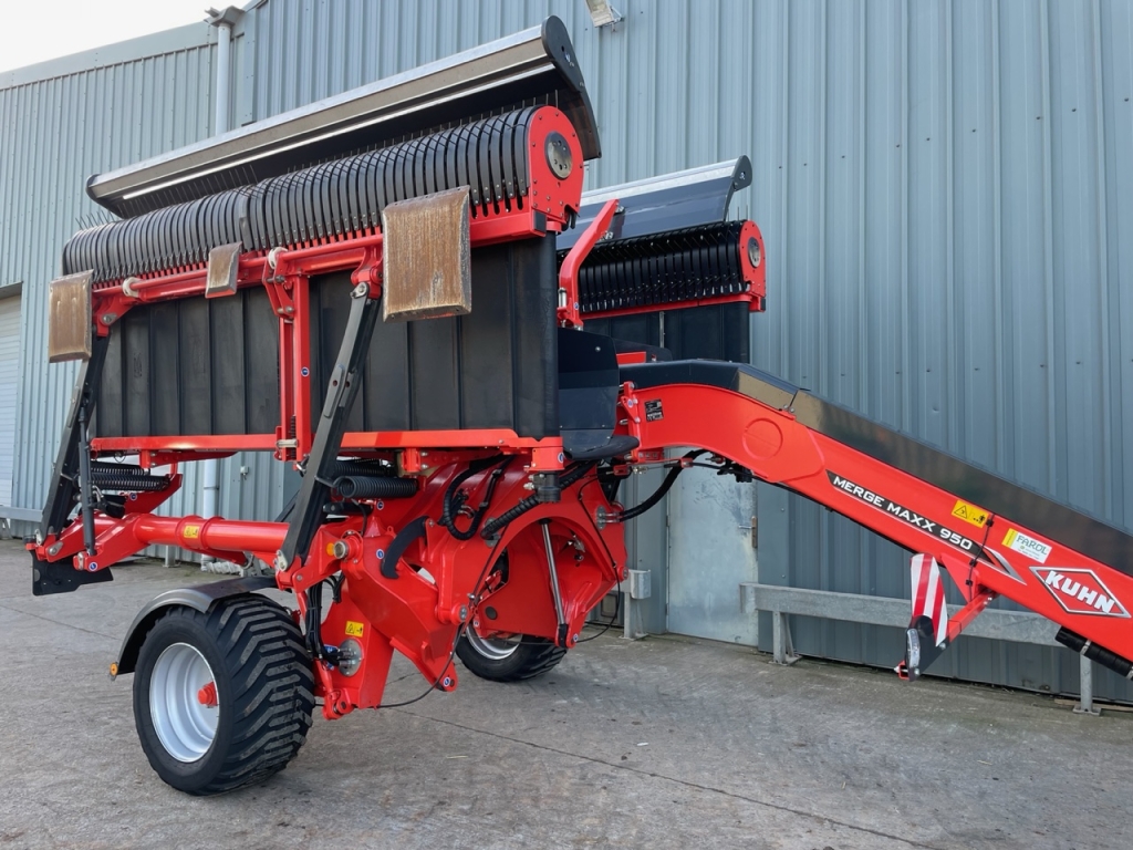 Kuhn Merge Maxx 950