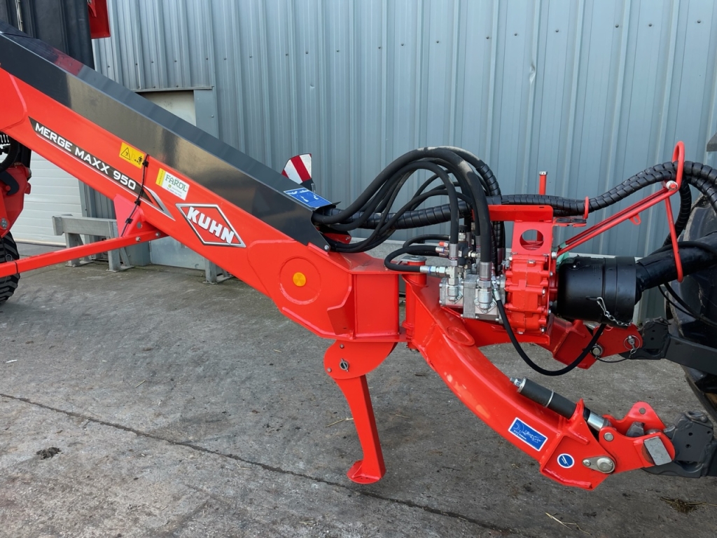 Kuhn Merge Maxx 950