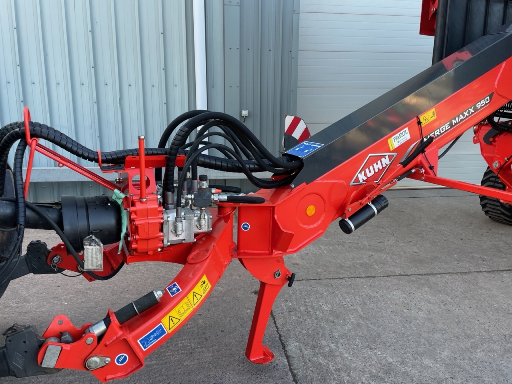 Kuhn Merge Maxx 950