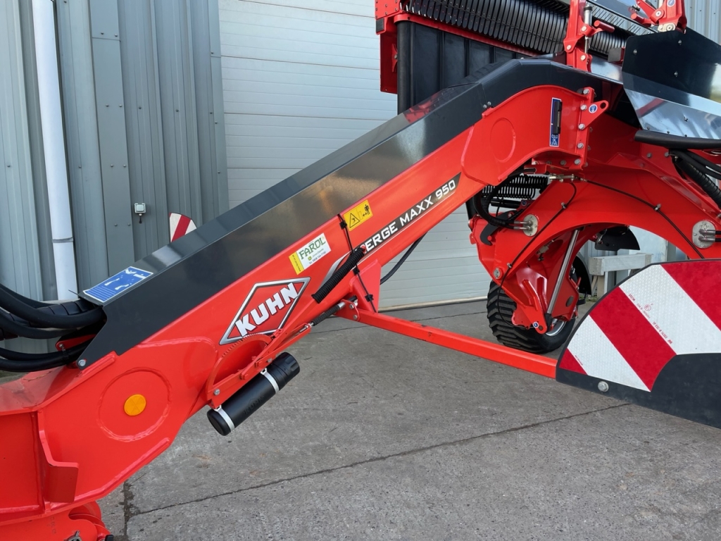 Kuhn Merge Maxx 950