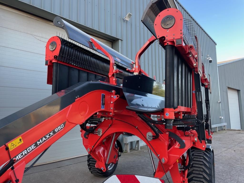 Kuhn Merge Maxx 950
