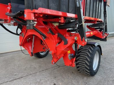 Kuhn Merge Maxx 950