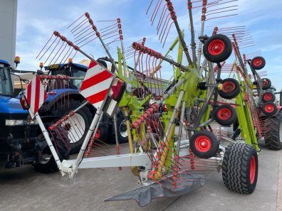 Claas Liner 3600 4 rotor rake
