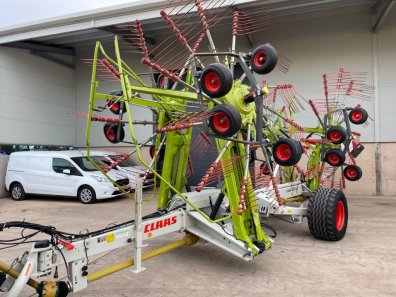 Claas Liner 3600 4 rotor rake