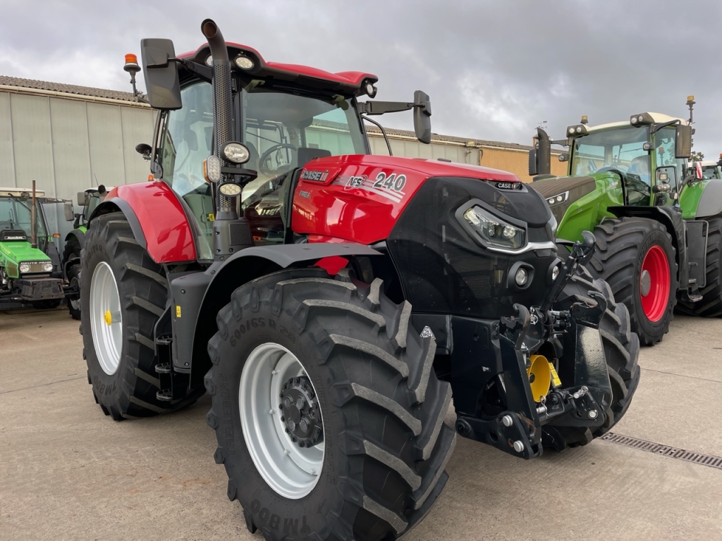 Case CVX 240