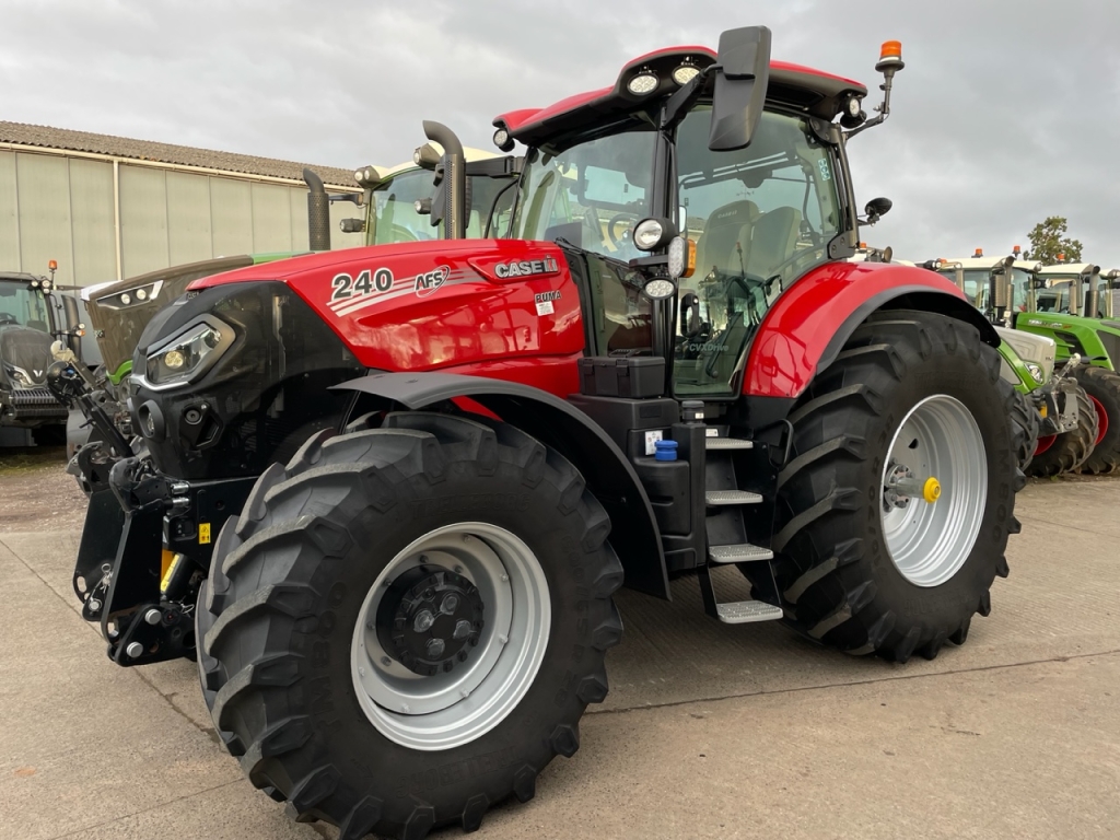 Case CVX 240