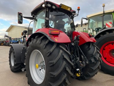 Case CVX 240