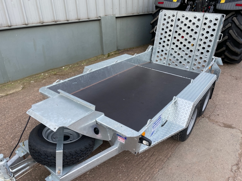 Ifor Williams GH94-BT trailer
