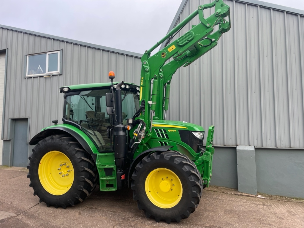 John Deere 6130R