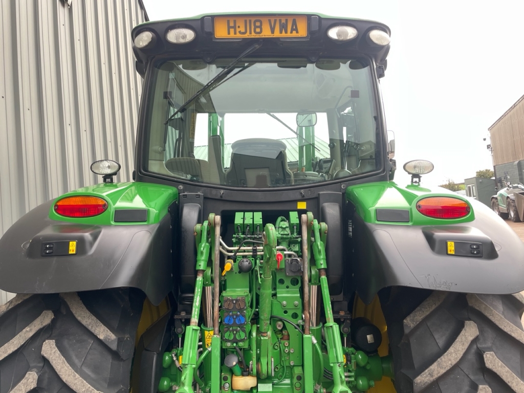 John Deere 6130R