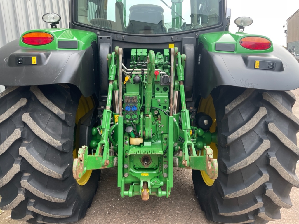 John Deere 6130R