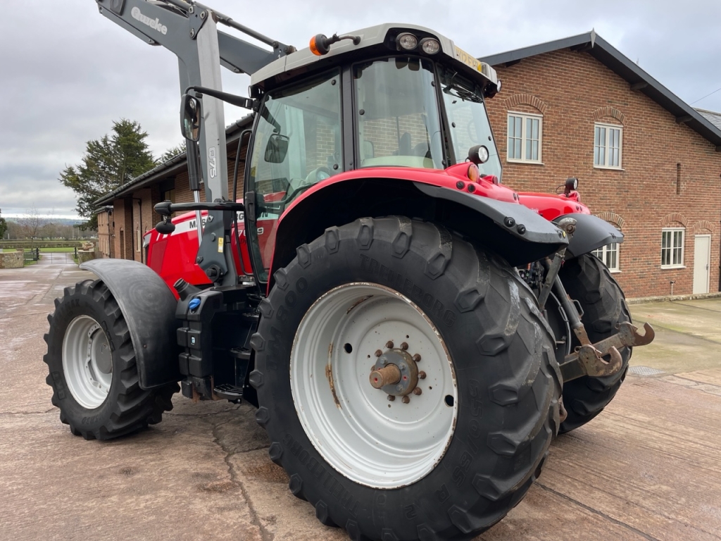 Massey Ferguson 7619