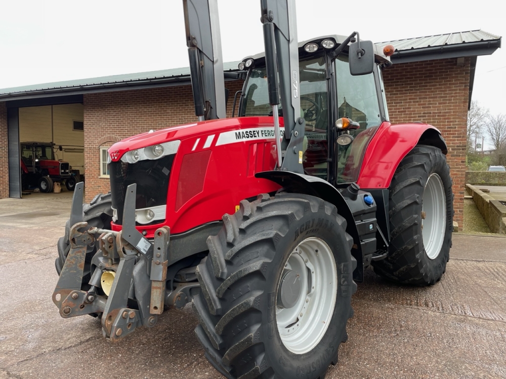 Massey Ferguson 7619