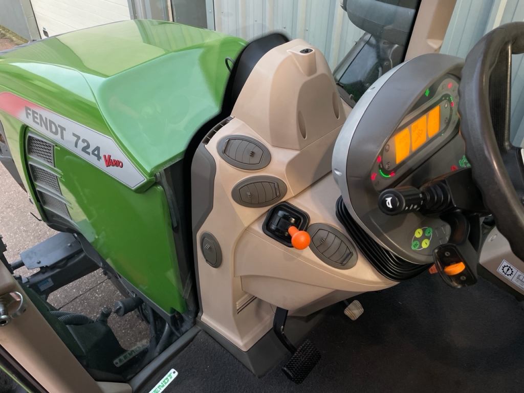 Fendt 724 Profi-Plus